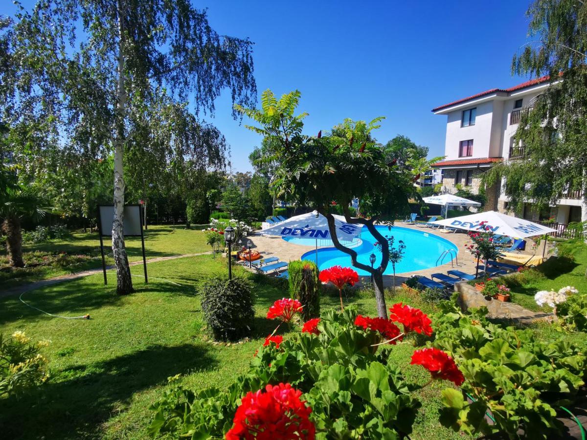 Marina Delfin Apartments - Top Location & Pet Friendly Sveti Vlas Buitenkant foto