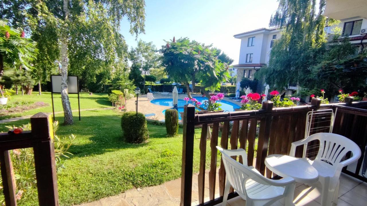 Marina Delfin Apartments - Top Location & Pet Friendly Sveti Vlas Buitenkant foto