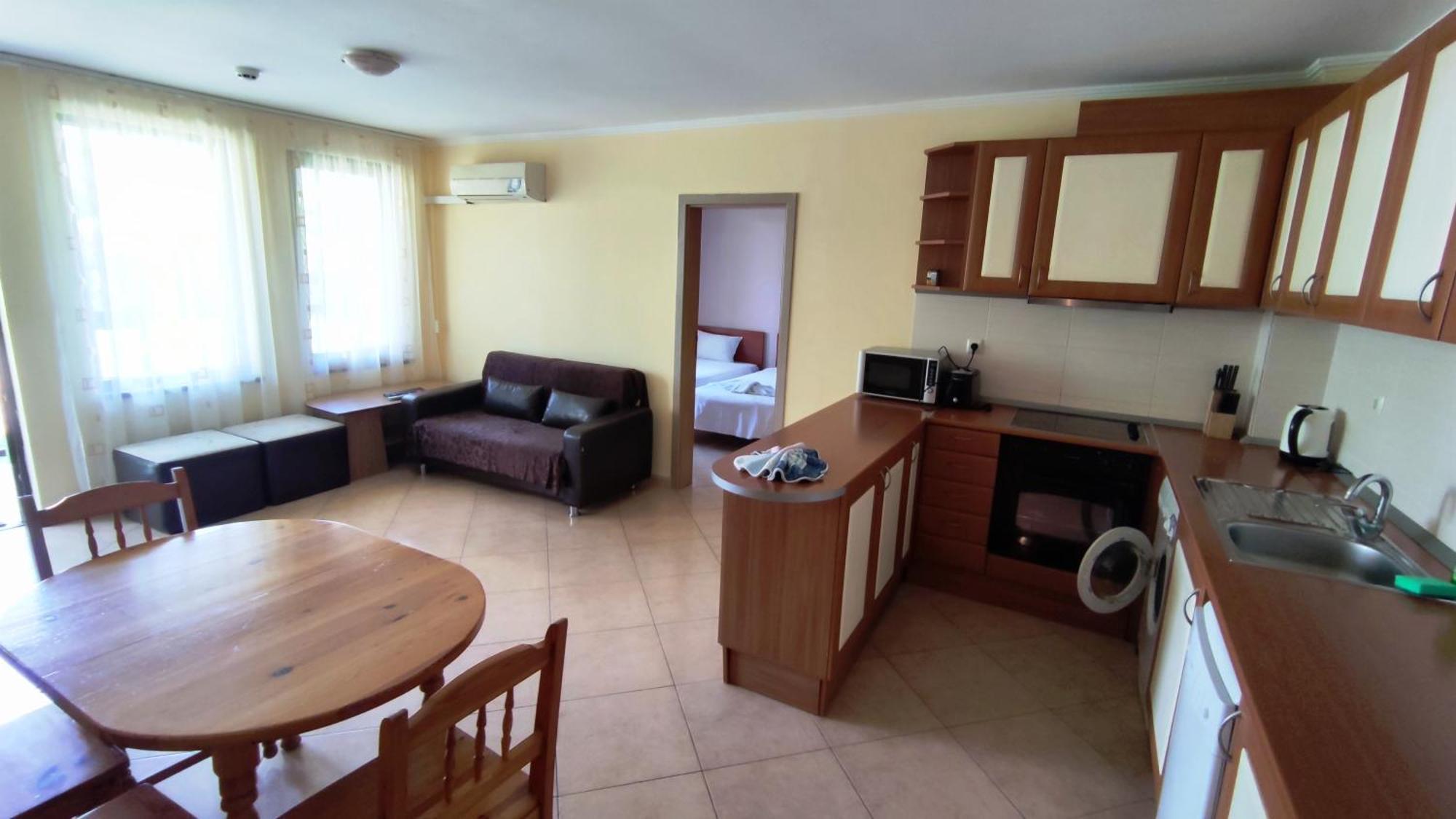 Marina Delfin Apartments - Top Location & Pet Friendly Sveti Vlas Buitenkant foto