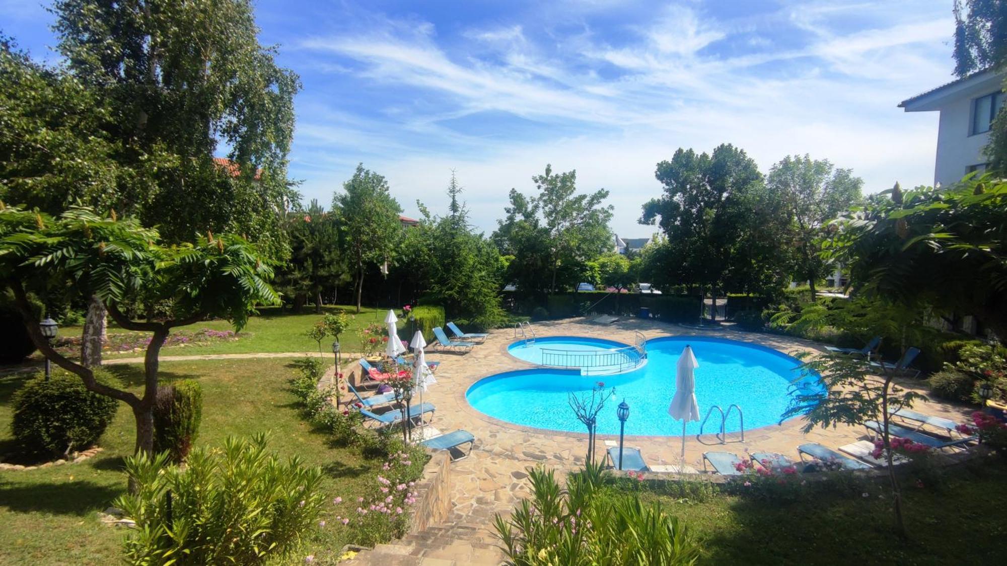 Marina Delfin Apartments - Top Location & Pet Friendly Sveti Vlas Buitenkant foto