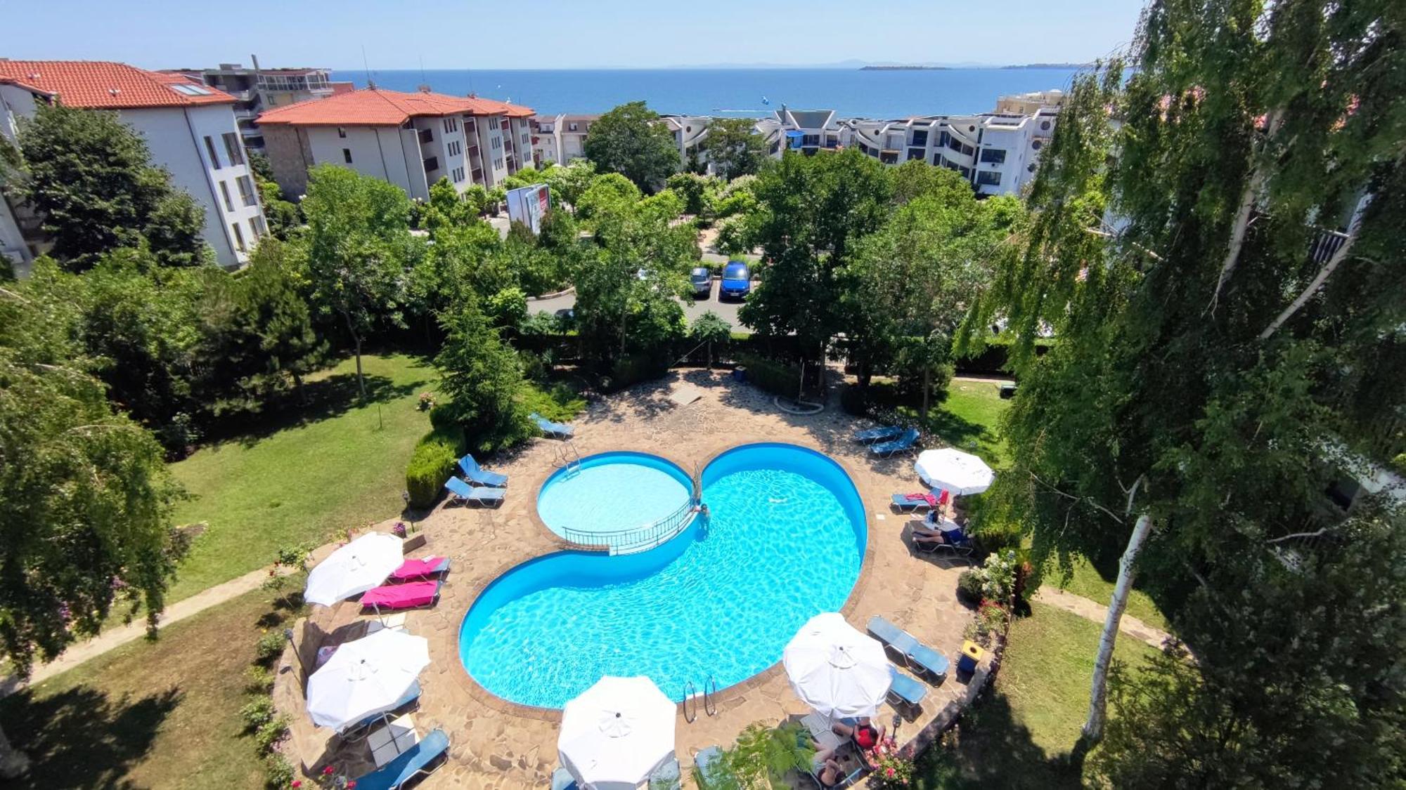 Marina Delfin Apartments - Top Location & Pet Friendly Sveti Vlas Buitenkant foto