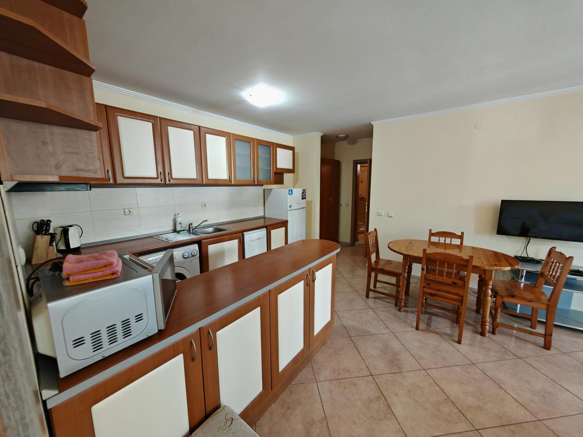 Marina Delfin Apartments - Top Location & Pet Friendly Sveti Vlas Buitenkant foto