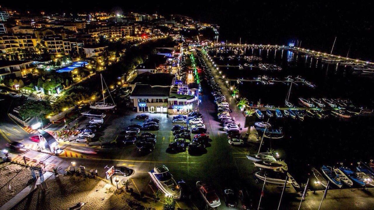 Marina Delfin Apartments - Top Location & Pet Friendly Sveti Vlas Buitenkant foto